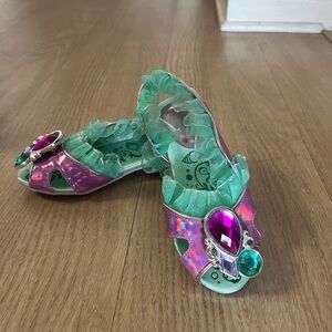 Little girls Halloween costume shoes with slight heel. Little mermaid. Sz 9/10